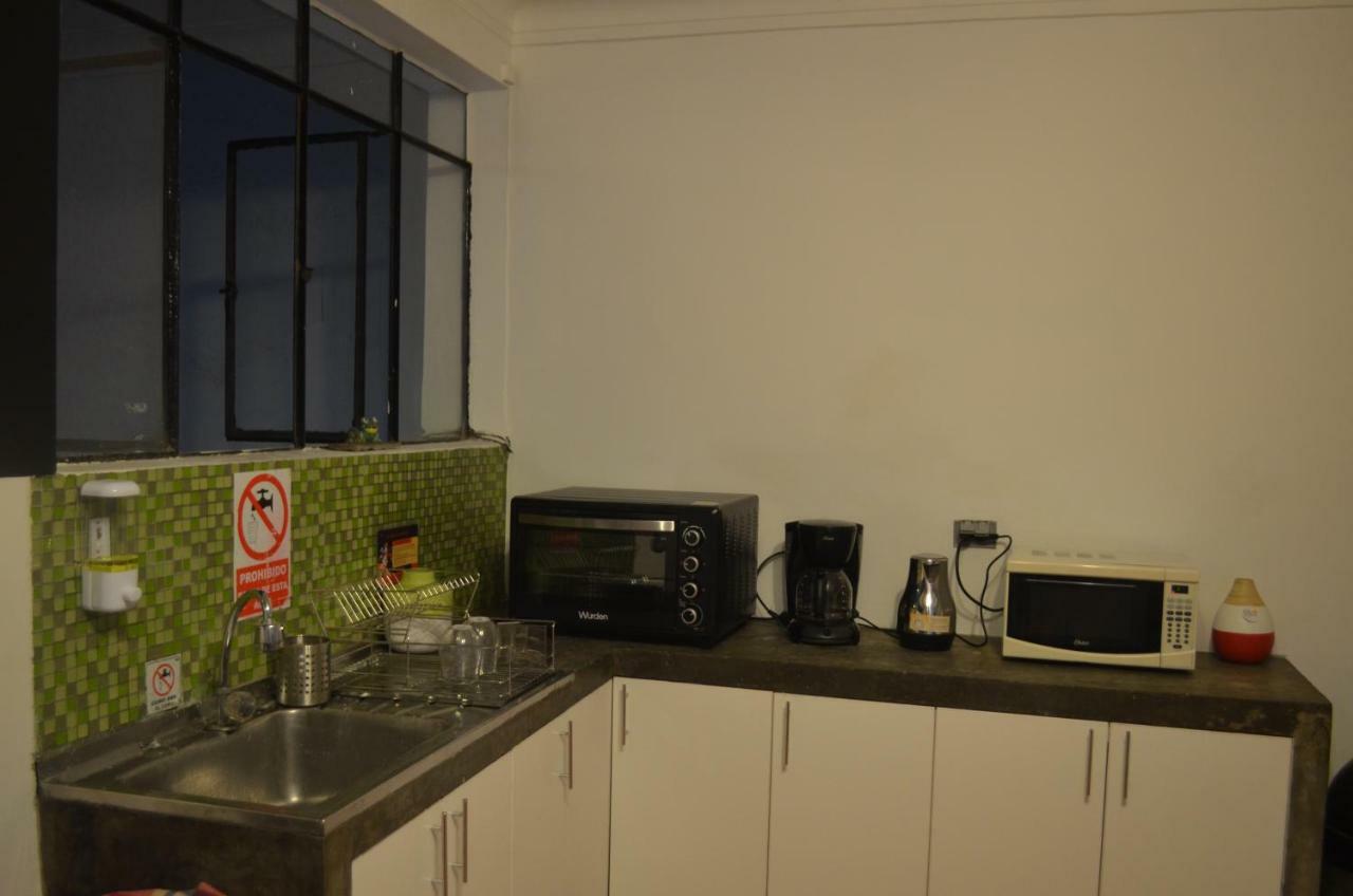 Andes Backpackers Hostel Lima Exterior photo